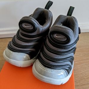 Nike Dynamo Free Y2K